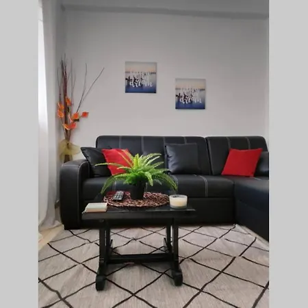 Iris Apartment